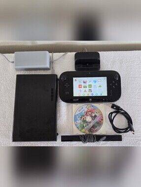 Nintendo Wii U 32GB Console W/2 Games and Accessories *TESTED & WORKING*